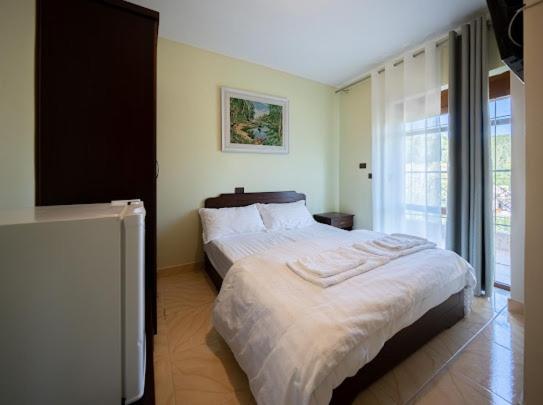 Vila Shen Maria Hotel Voskopoje Ngoại thất bức ảnh